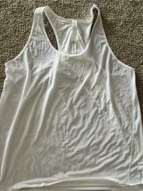 Lululemon White Racerback Twist-Back Women's Tank Top. Never worn size 10